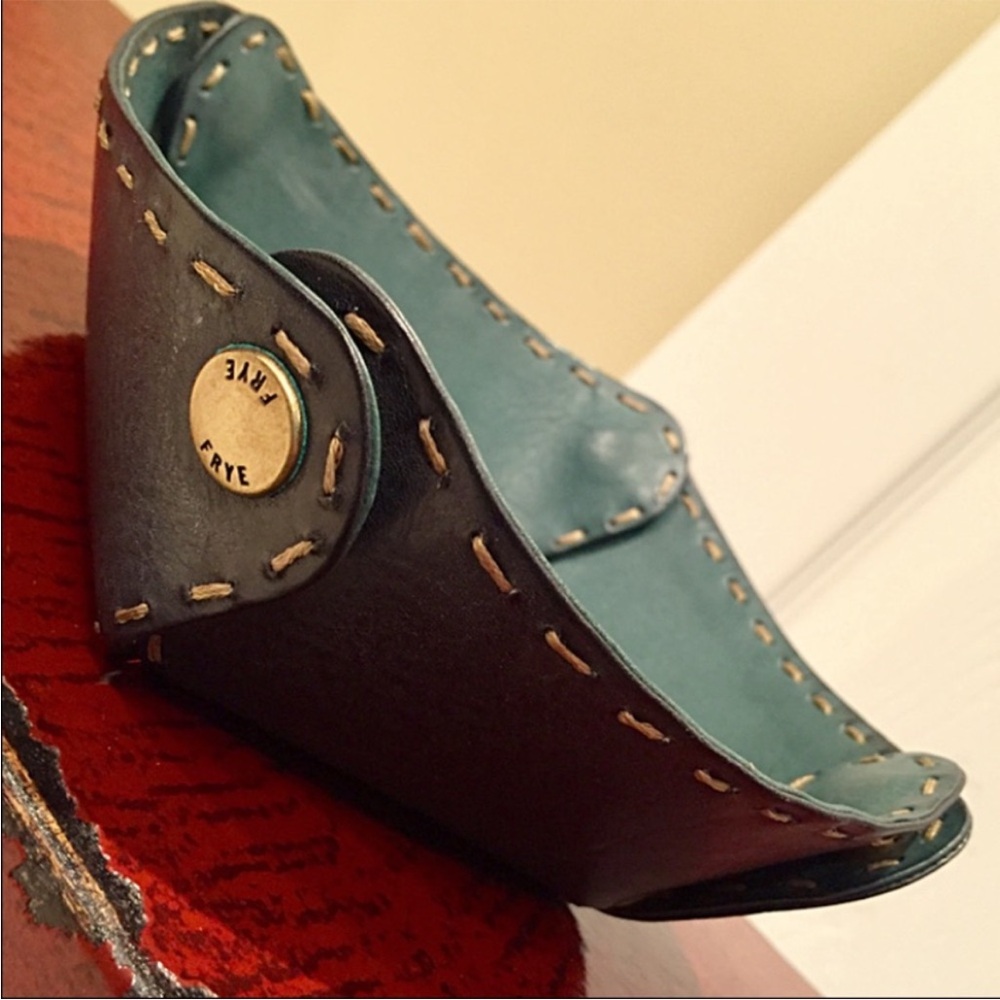 NWOT - FRYE Leather Valet Tray